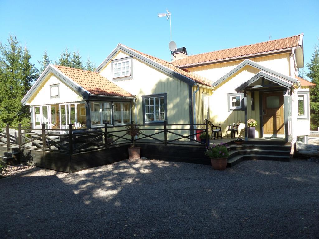 Skogis Bed & Breakfast Katrineholm Ngoại thất bức ảnh
